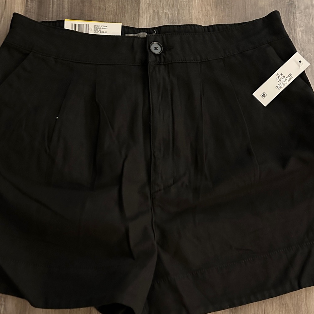 Joie Black and Green Pleated Shorts - Picture 5 of 6